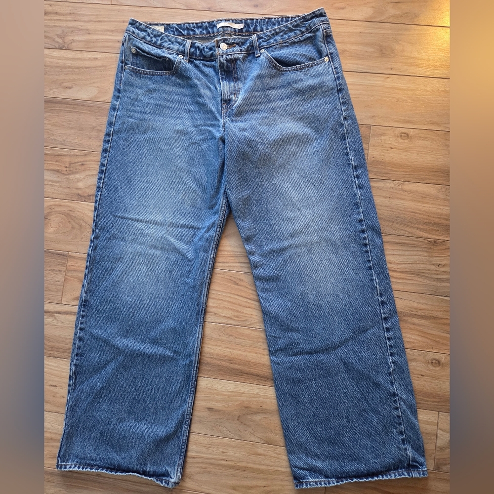 Levi's Womens Low Loose Jeans Light Wash 33 X 30* - Picture 3 of 11